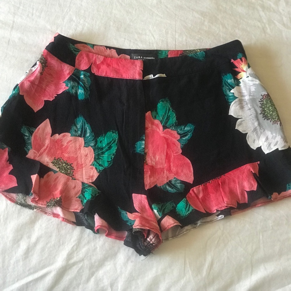 Zara Shorts